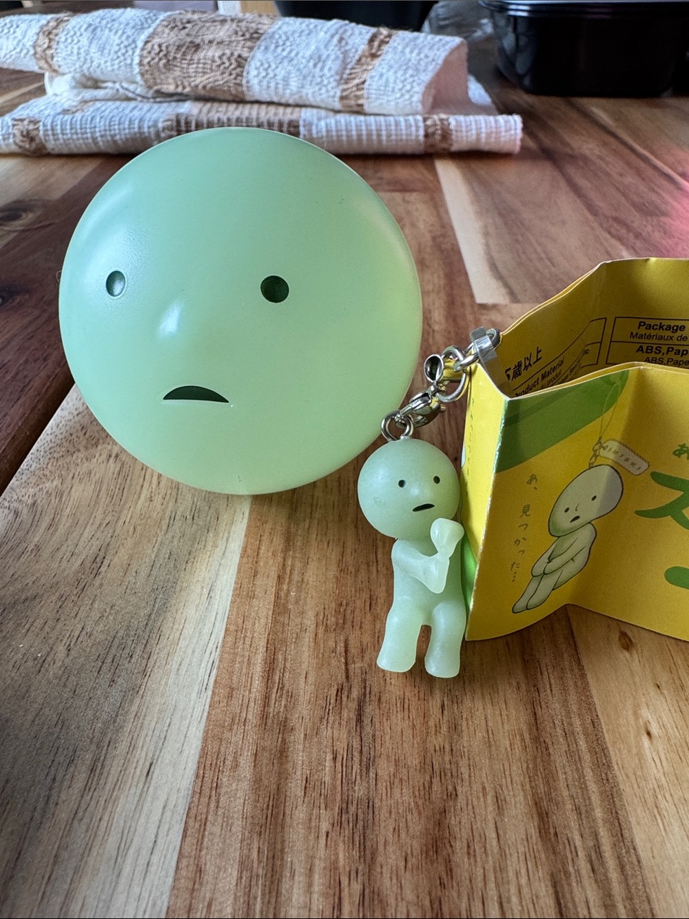 Smiski - Strap Accessories Series 1 - Smiski Peeking